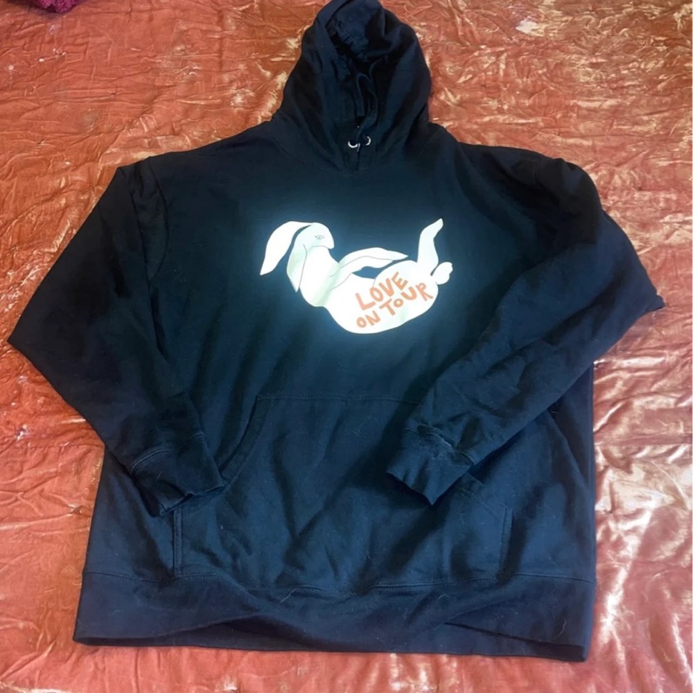 Harry styles love on tour Bunny Hoodie
